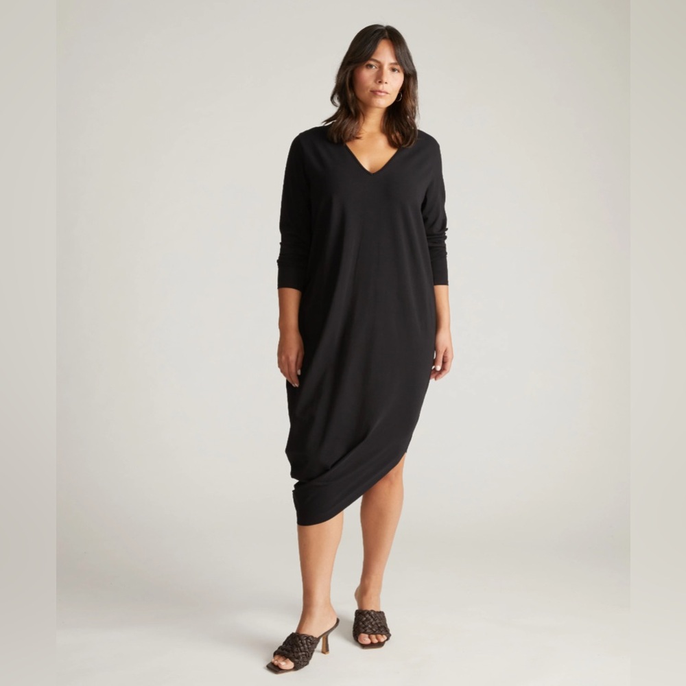 Universal Standard Iconic Long Sleeve V-Neck Geneva Dress Black small (14-16)
